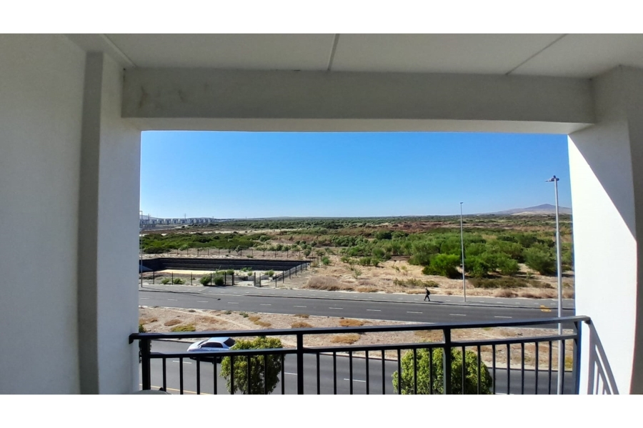 To Let 3 Bedroom Property for Rent in Parklands Western Cape
